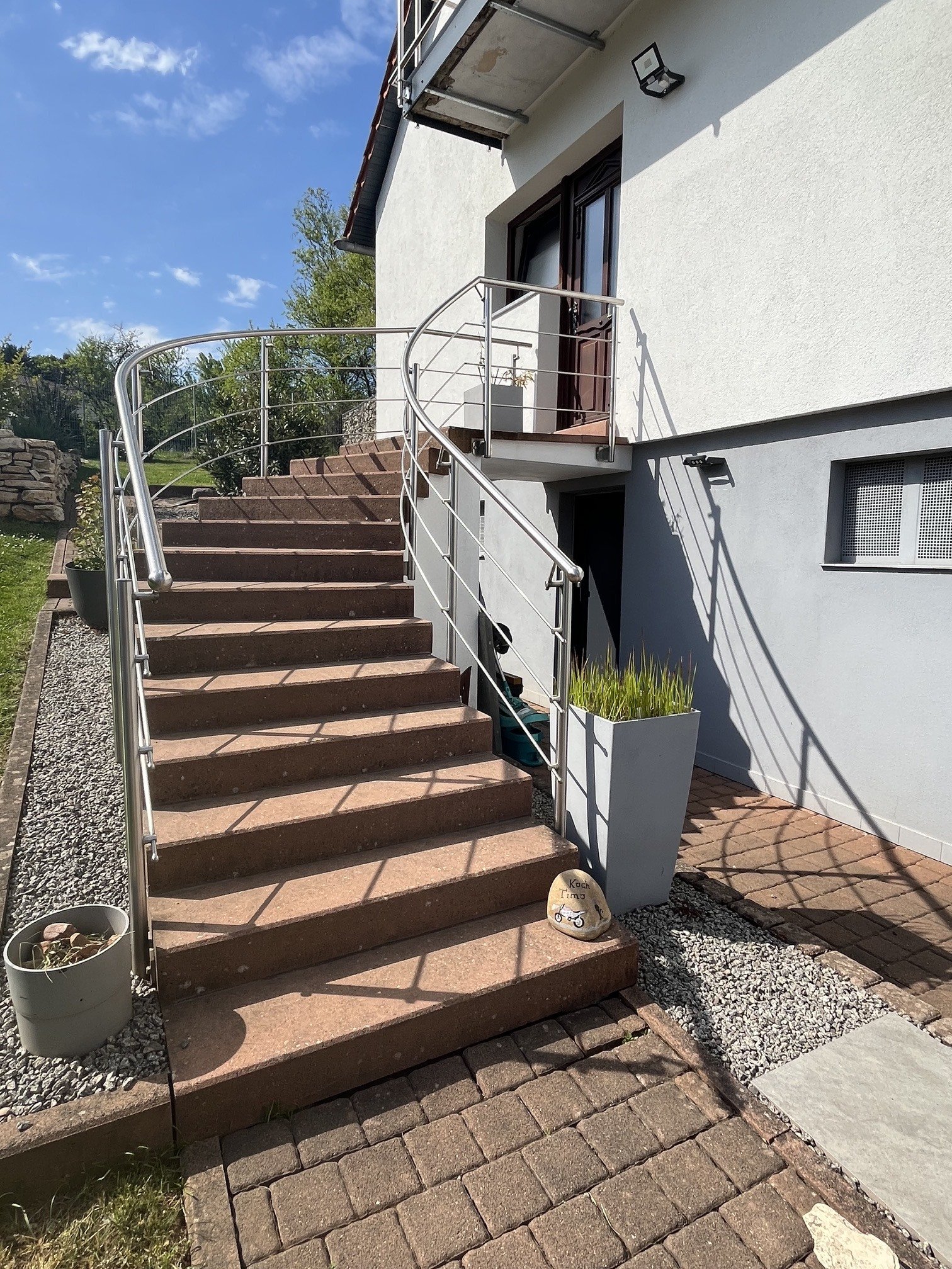 PIESBACH : WOHNFERTIG saniertes 2 - Familienhaus mit tollem Garten in Waldrandnähe !