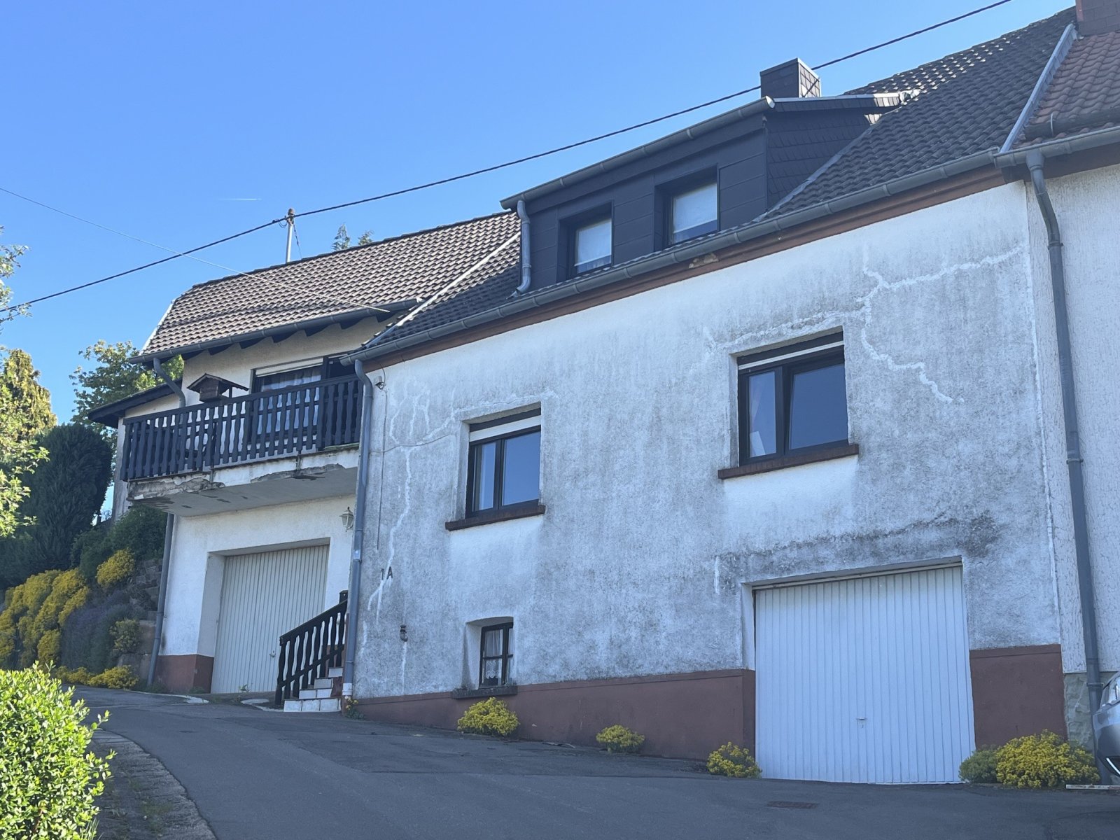 SCHEUERN : Haus mit EINLIEGERWOHNUNG für HANDWERKER in HÖHENLAGE mit WEITBLICK !