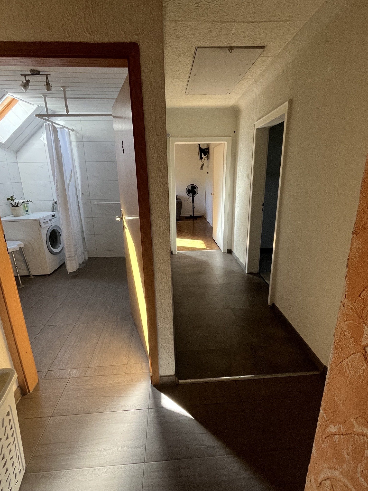 SCHEUERN : Haus mit EINLIEGERWOHNUNG für HANDWERKER in HÖHENLAGE mit WEITBLICK !