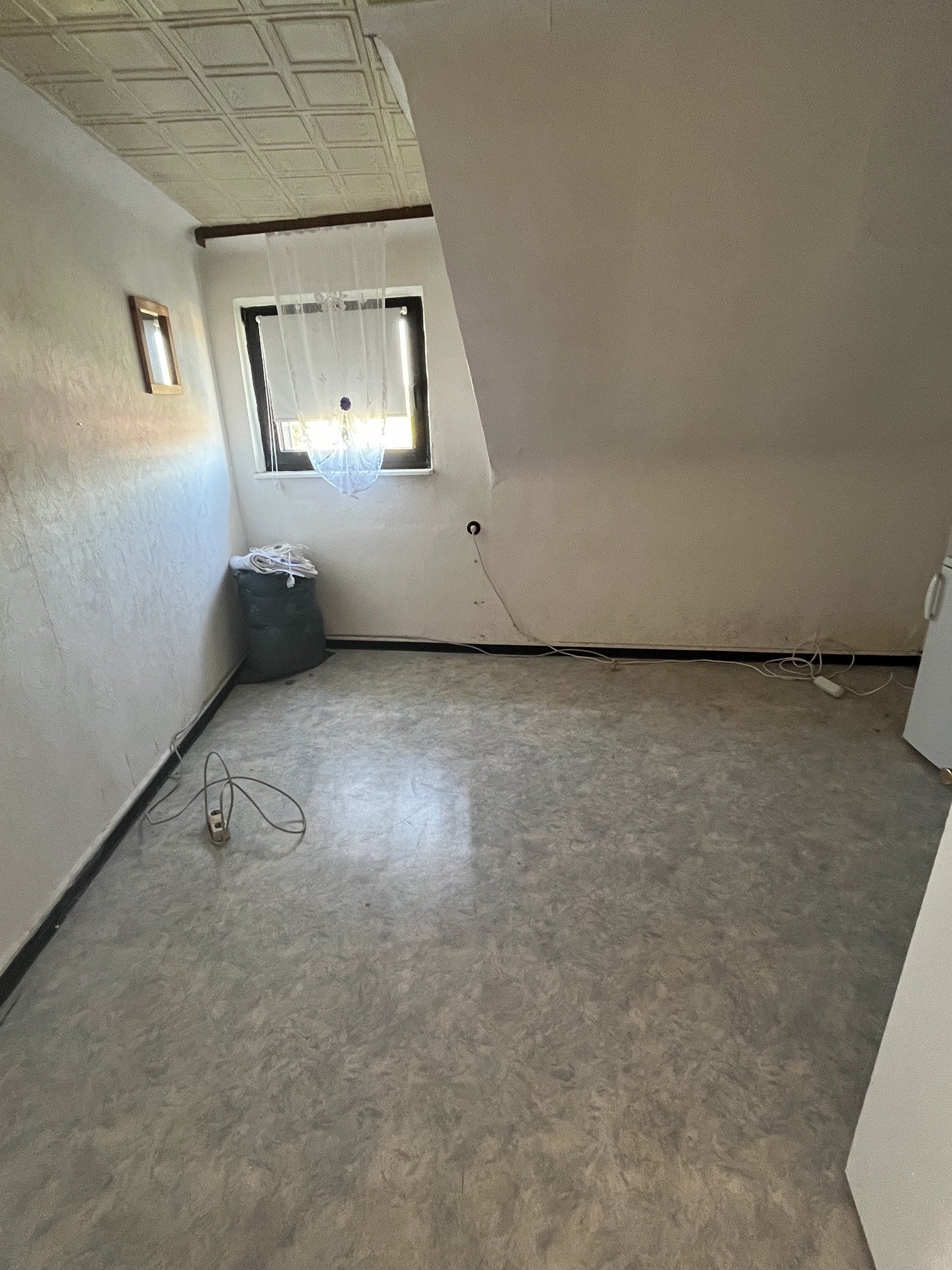 SCHEUERN : Haus mit EINLIEGERWOHNUNG für HANDWERKER in HÖHENLAGE mit WEITBLICK !