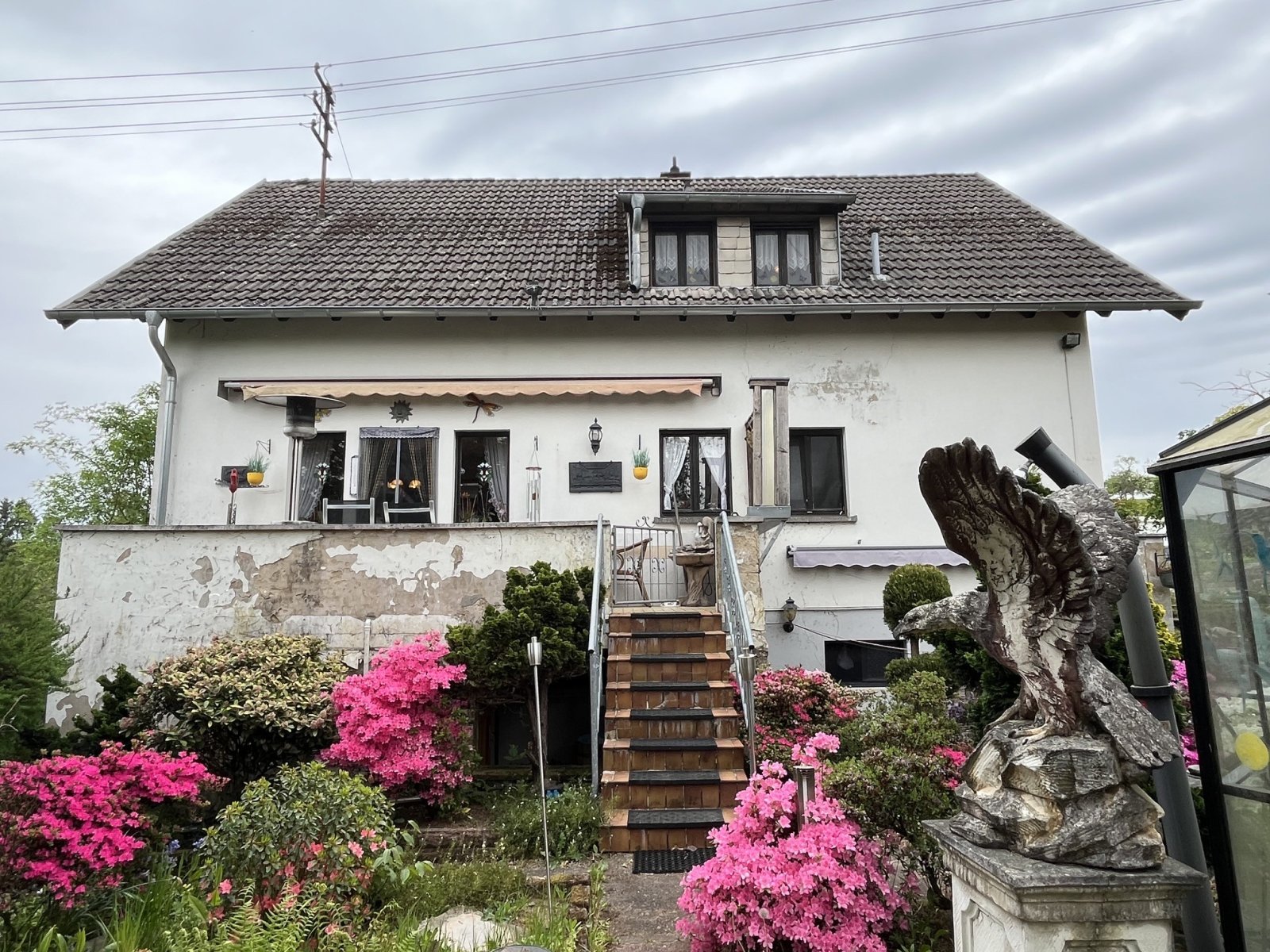 WUSTWEILER : 1-2  FH mit POTENTIAL und 2689 m² GRUNDSTÜCK in TRAUMLAGE !  