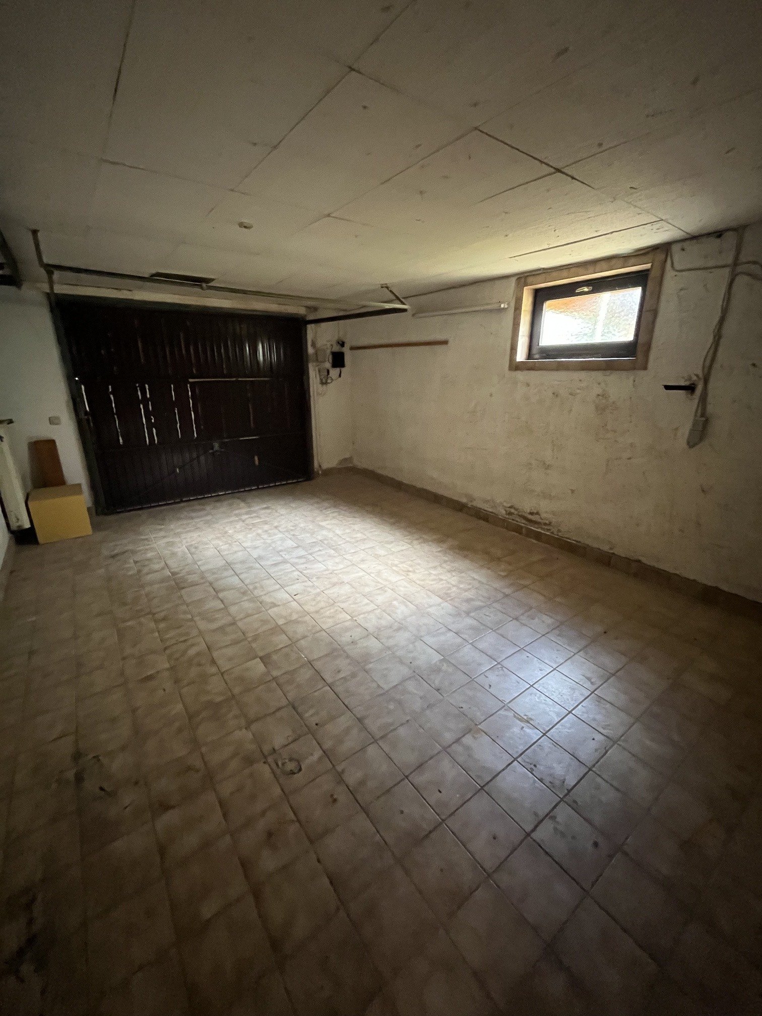 HÜTTERSDORF : Solides Haus mit FAMILIENFREUNDLICHEM Grundriss in RUHIGER Lage !    