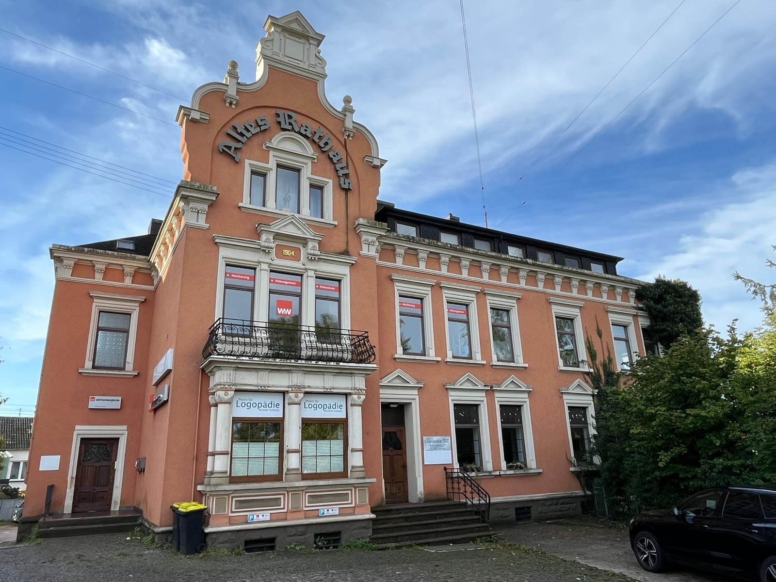 SCHMELZ : Schöne 3 ZKB - Dachgeschosswohnung im historischen = ALTEN RATHAUS = !