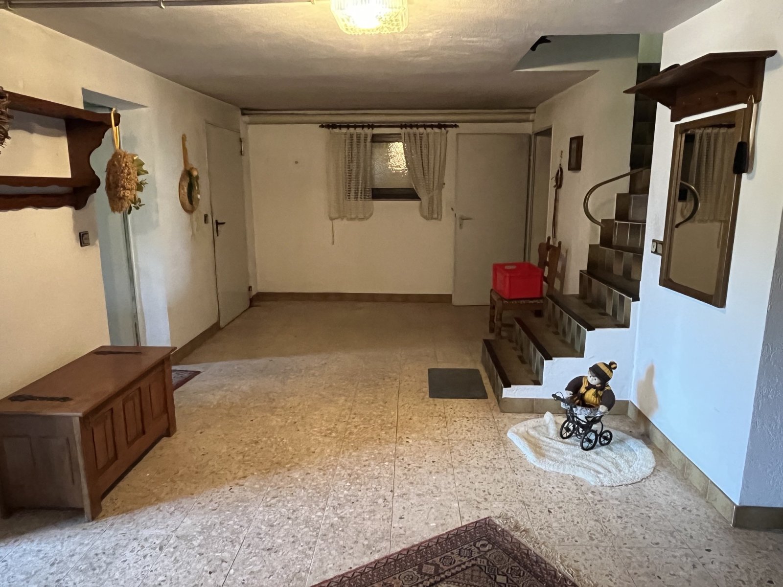 HAUSTADT : Solider BUNGALOW mit POTENTIAL in TRAUMLAGE direkt am WALDRAND !