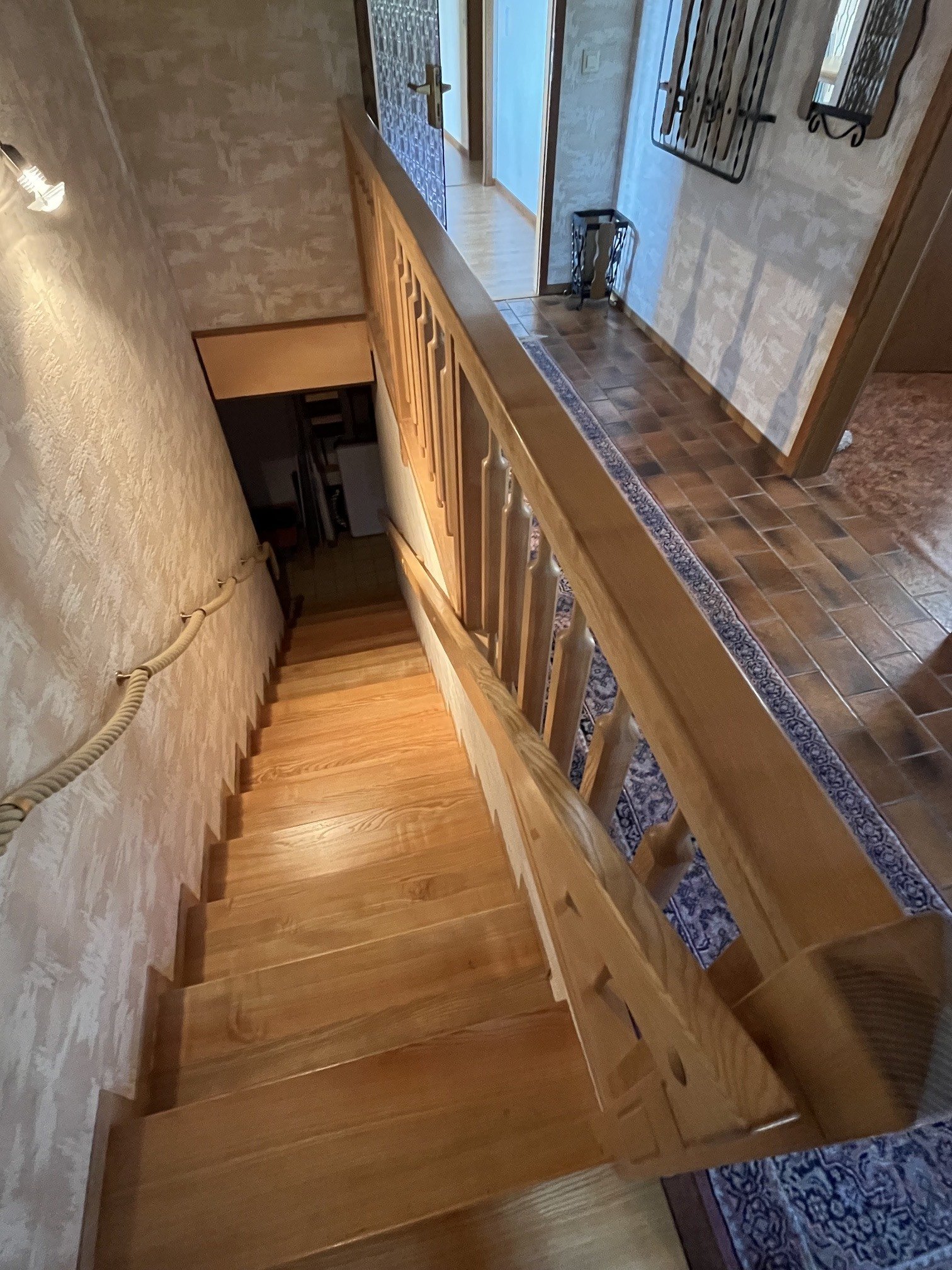 OTZENHAUSEN : BUNGALOW mit Vollkeller und POTENTIAL in ruhiger Wohnlage !