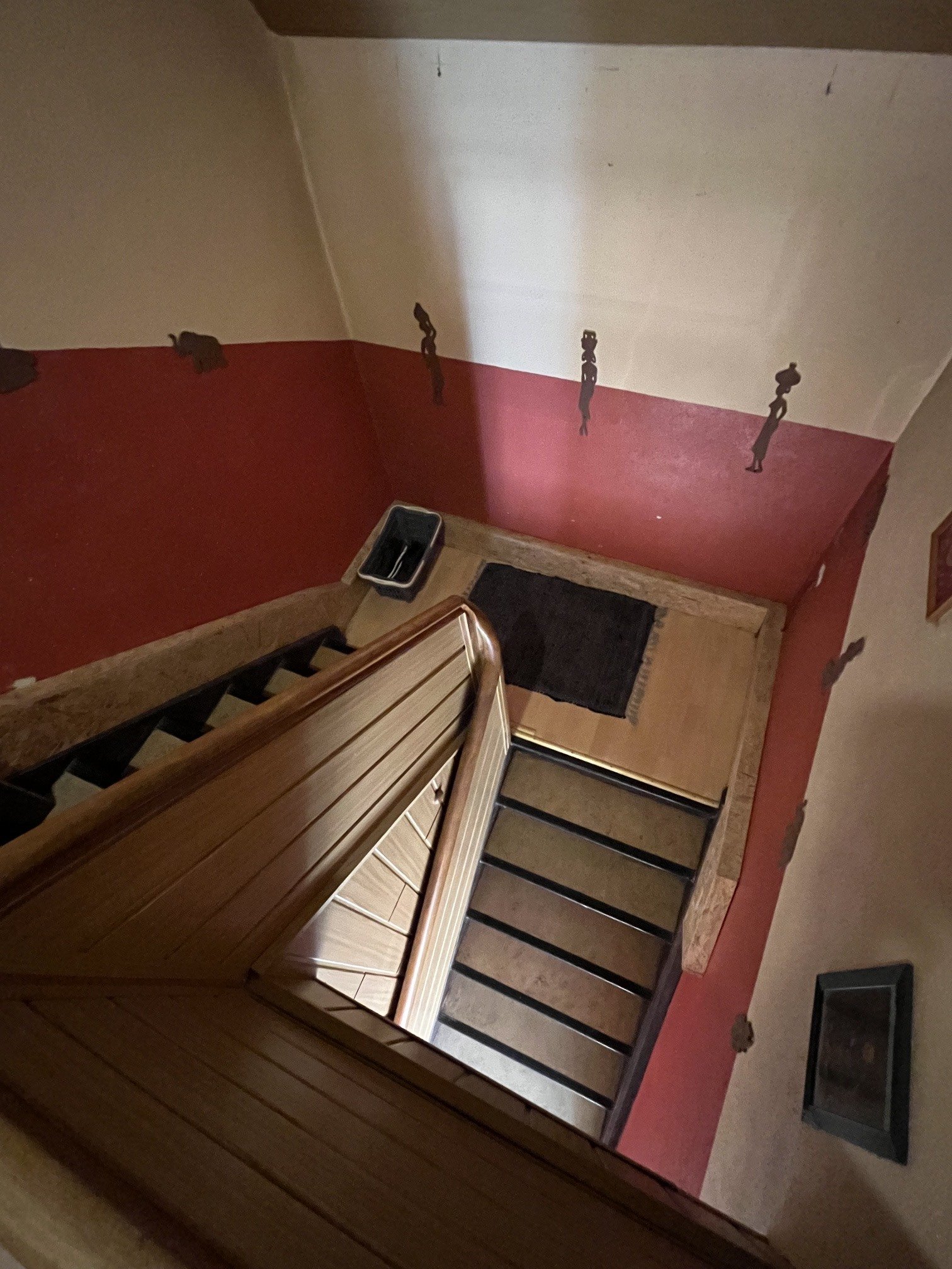 DÖRSDORF : Charmantes Haus für = HANDWERKER = mit schönem Garten !