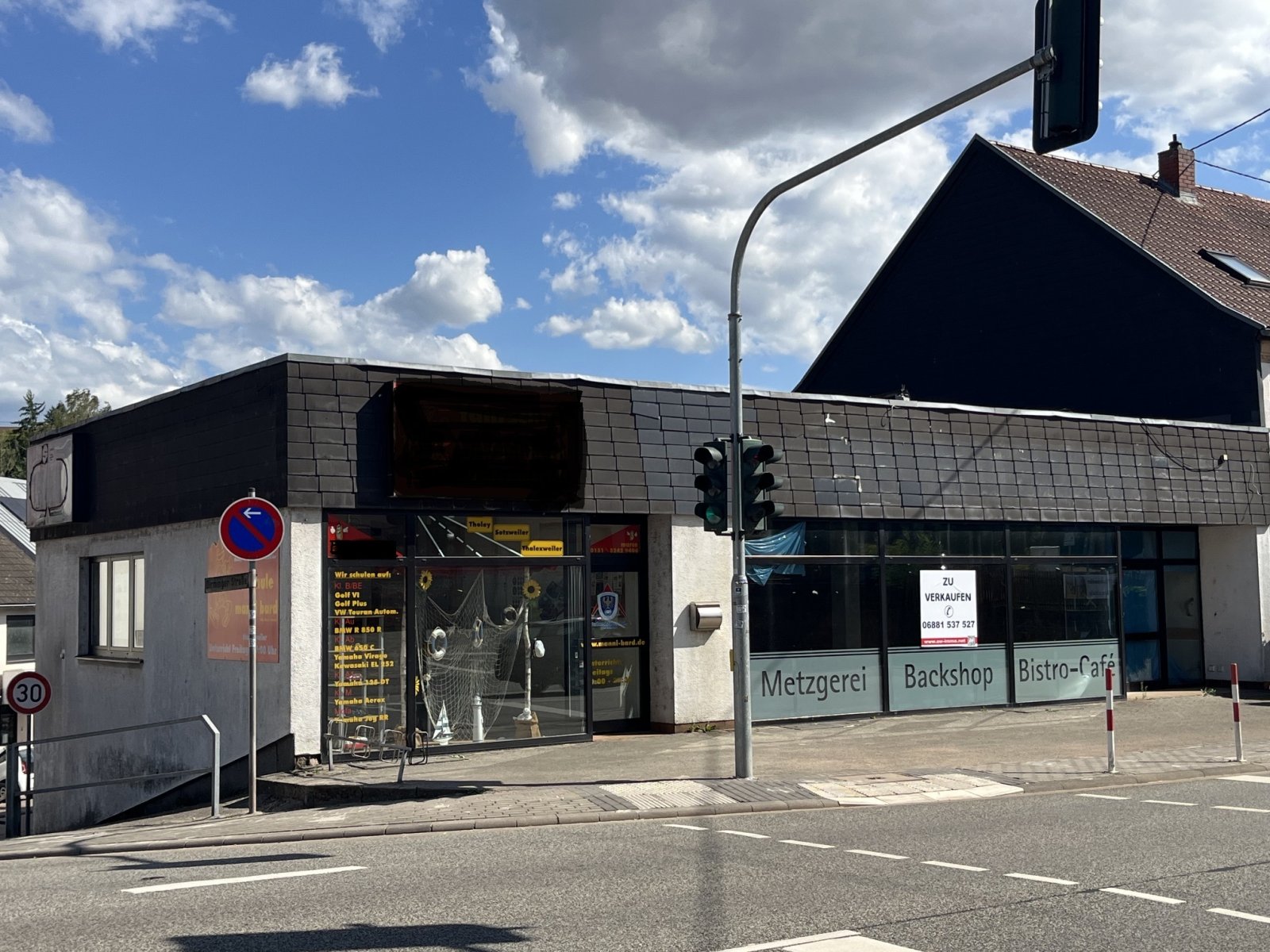 THALEXWEILER : GEWERBEOBJEKT ( ehem. Supermarkt ) an der B269 in Autobahnnähe !