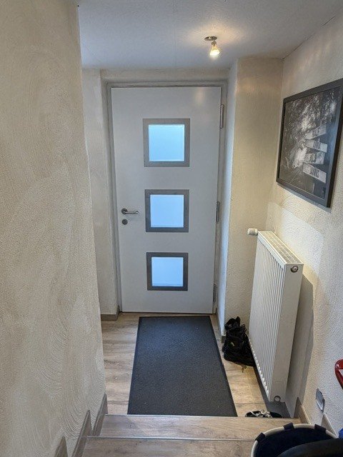 SPIESEN-ELVERSBERG : Sanierter ALTBAU - CHARME mit PV - ANLAGE und schönem GARTEN !