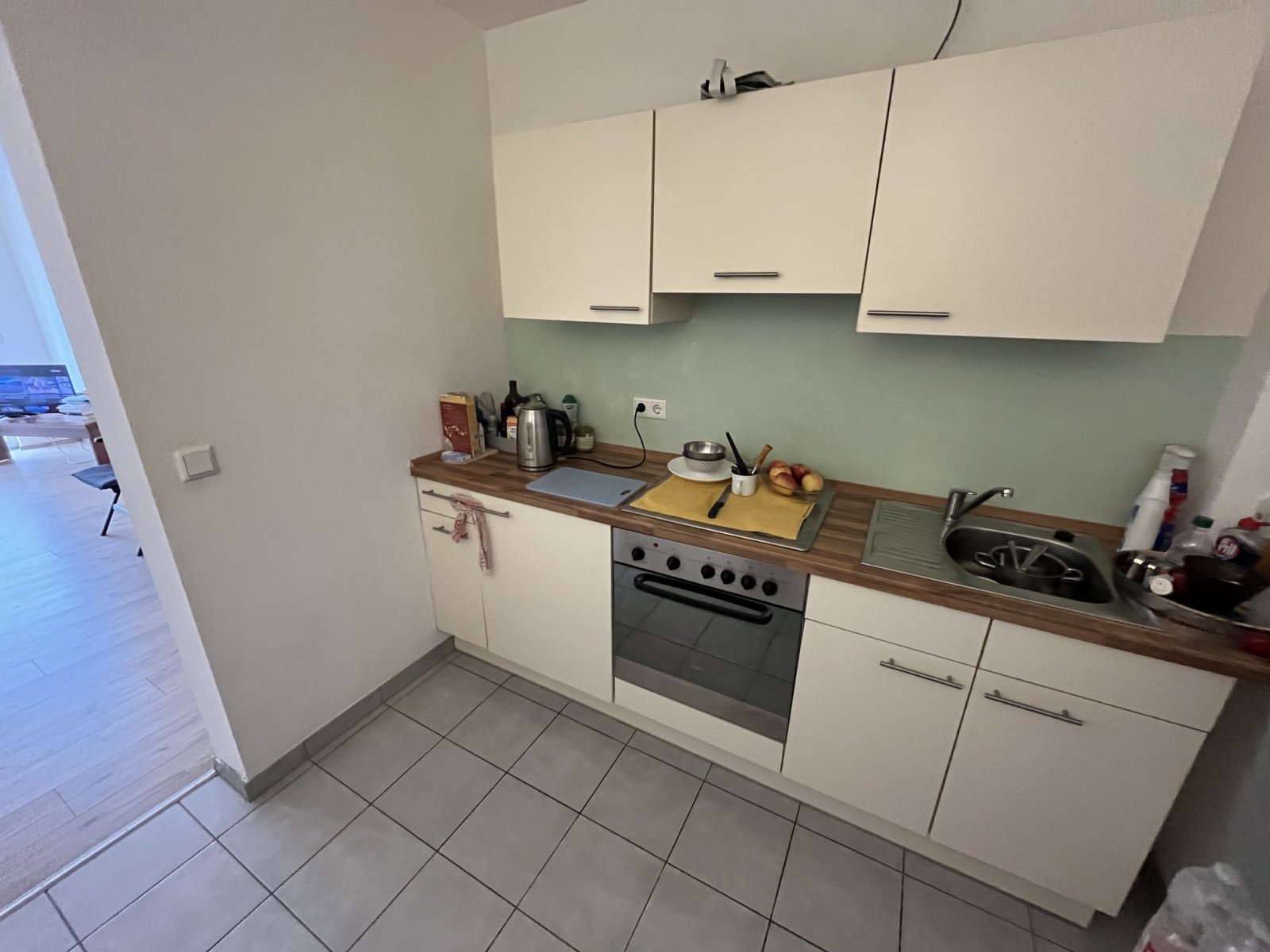 STEINBACH : 1 ZKB - WOHNUNG (vermietet ) mit Terrasse ideal für Kapitalanleger !