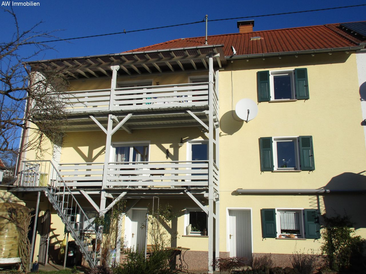 HASBORN :  3 ZKB/G-WC mit BALKON und GARAGE in RUHIGER LAGE !