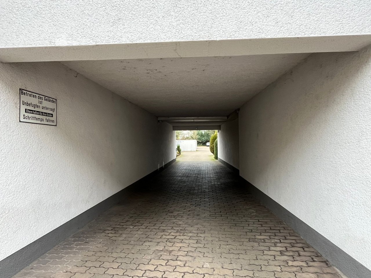 Einfahrt Innenhof Einfahrt Innenhof