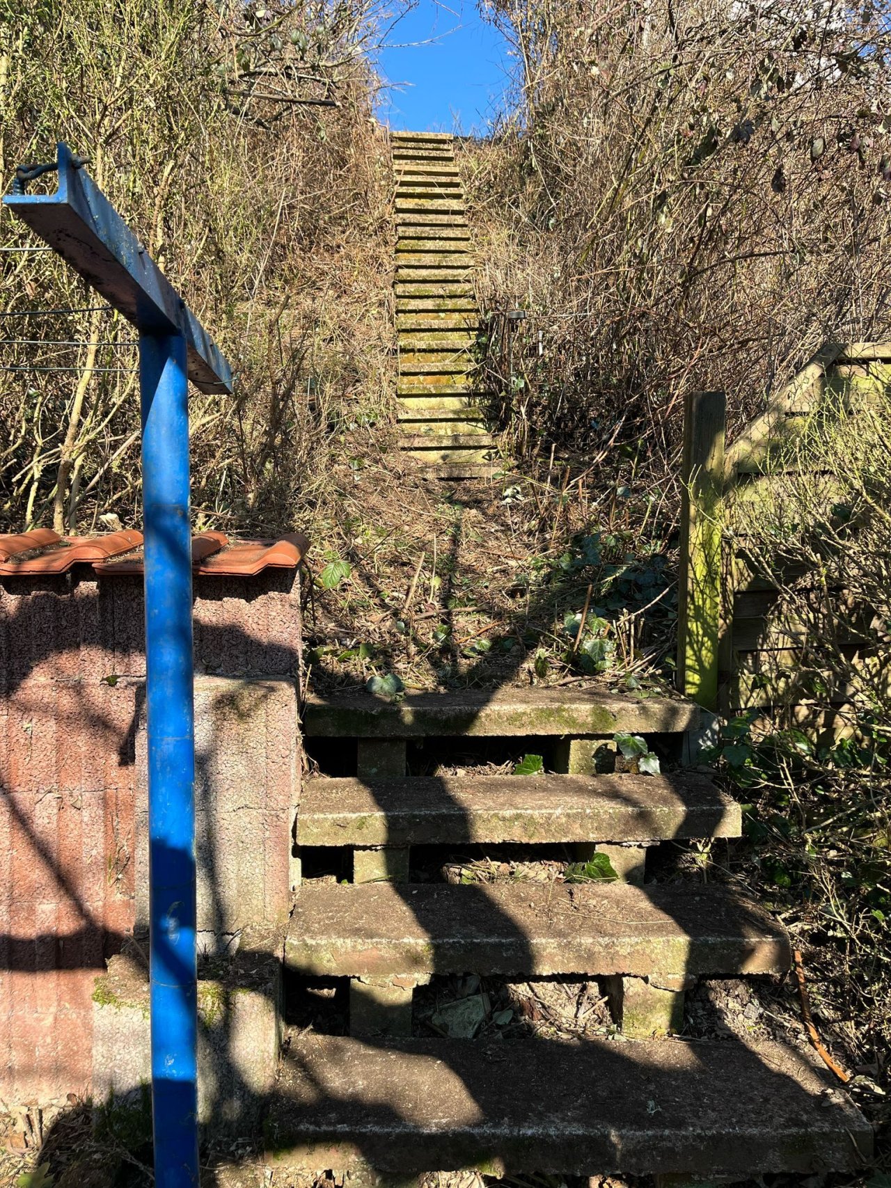 Grundstück mit Treppen Grundstück mit Treppen
