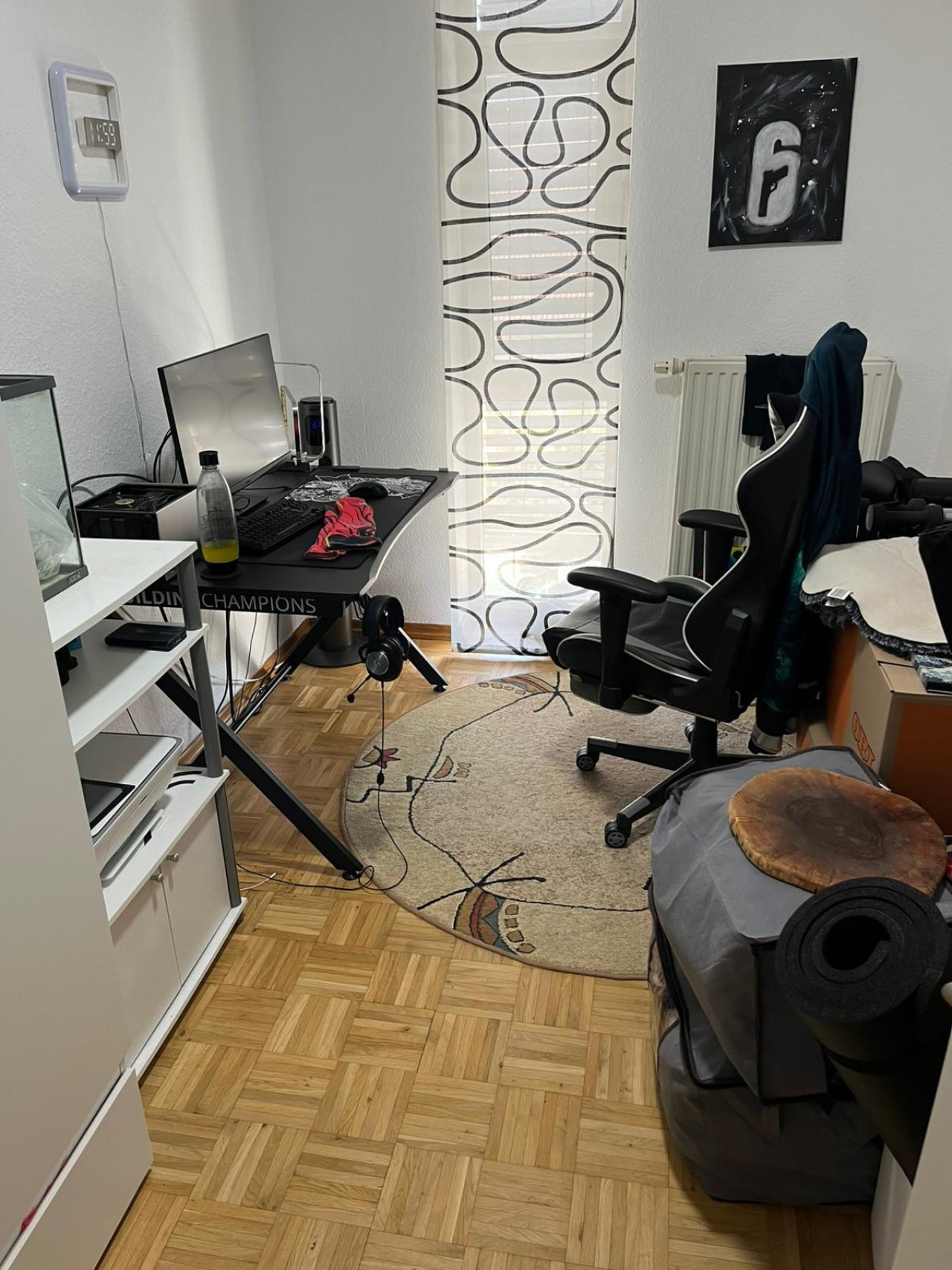 Kindrzimmer / Büro Kindrzimmer / Büro