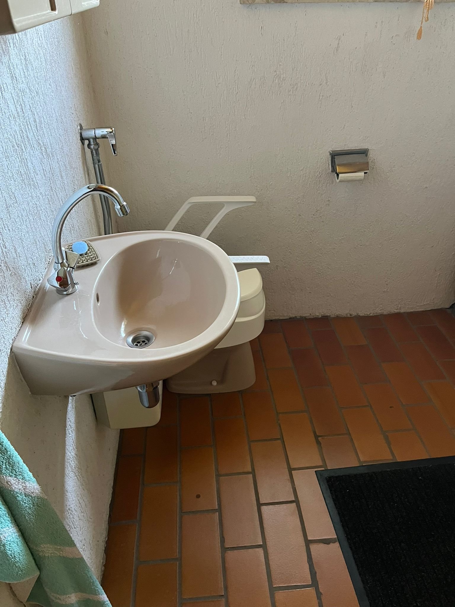 WC EG WC EG