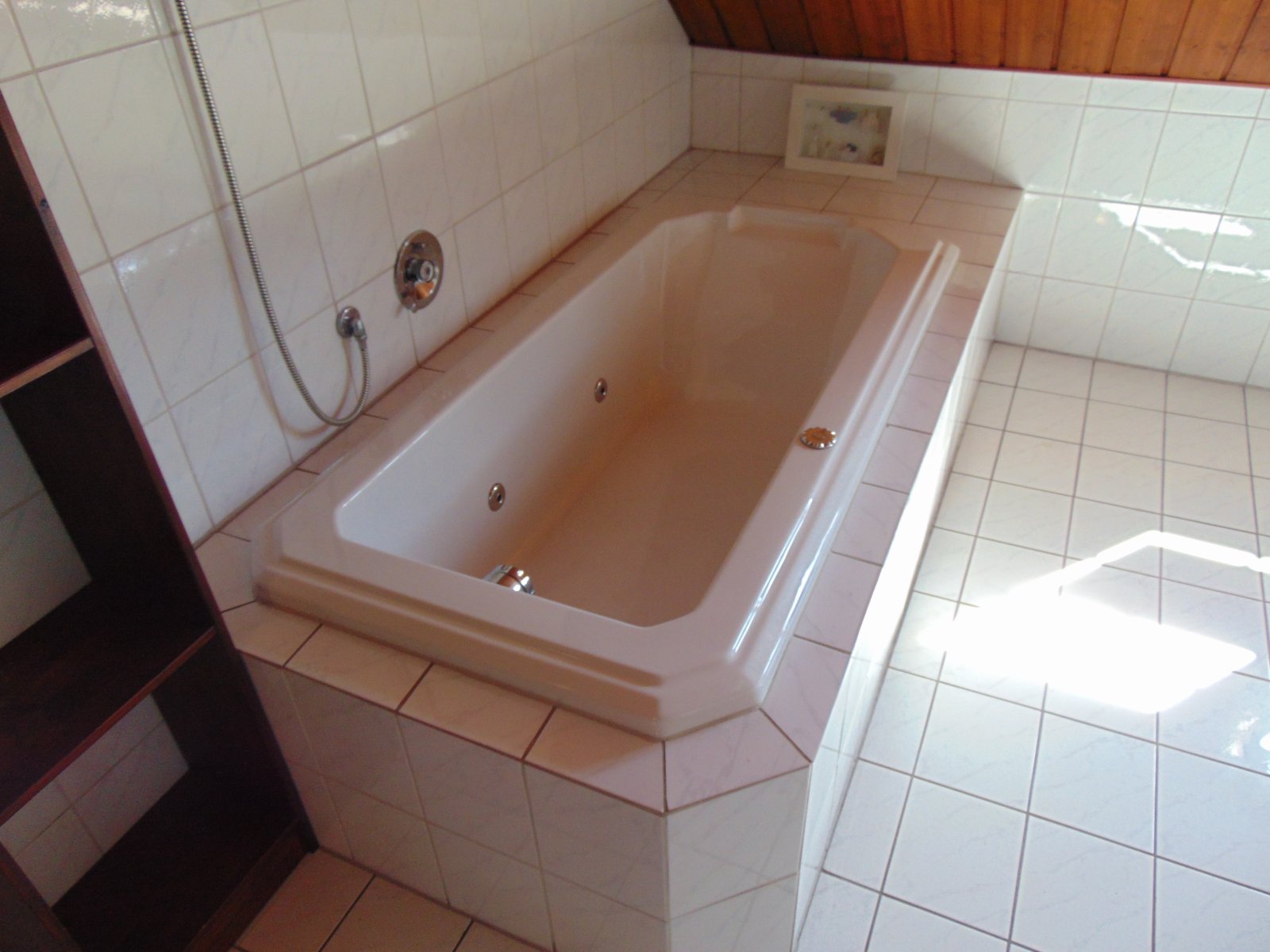 Wanne mit Whirlpool Wanne mit Whirlpool
