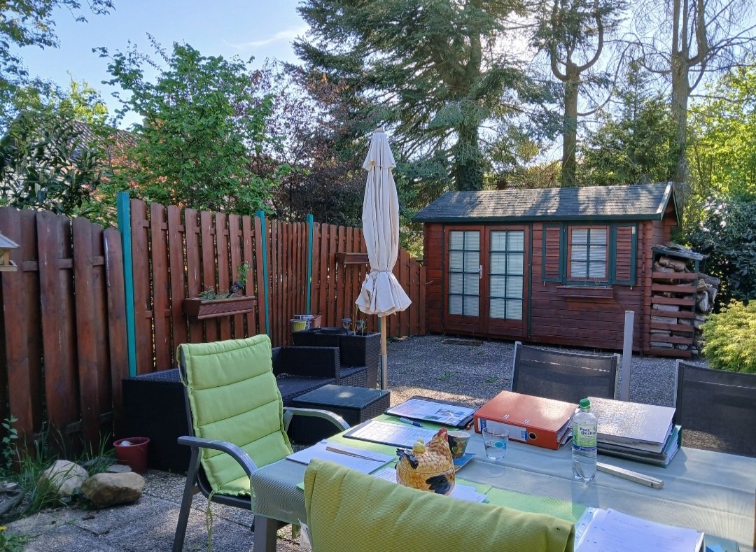 Terrasse und Gartenhaus Terrasse und Gartenhaus