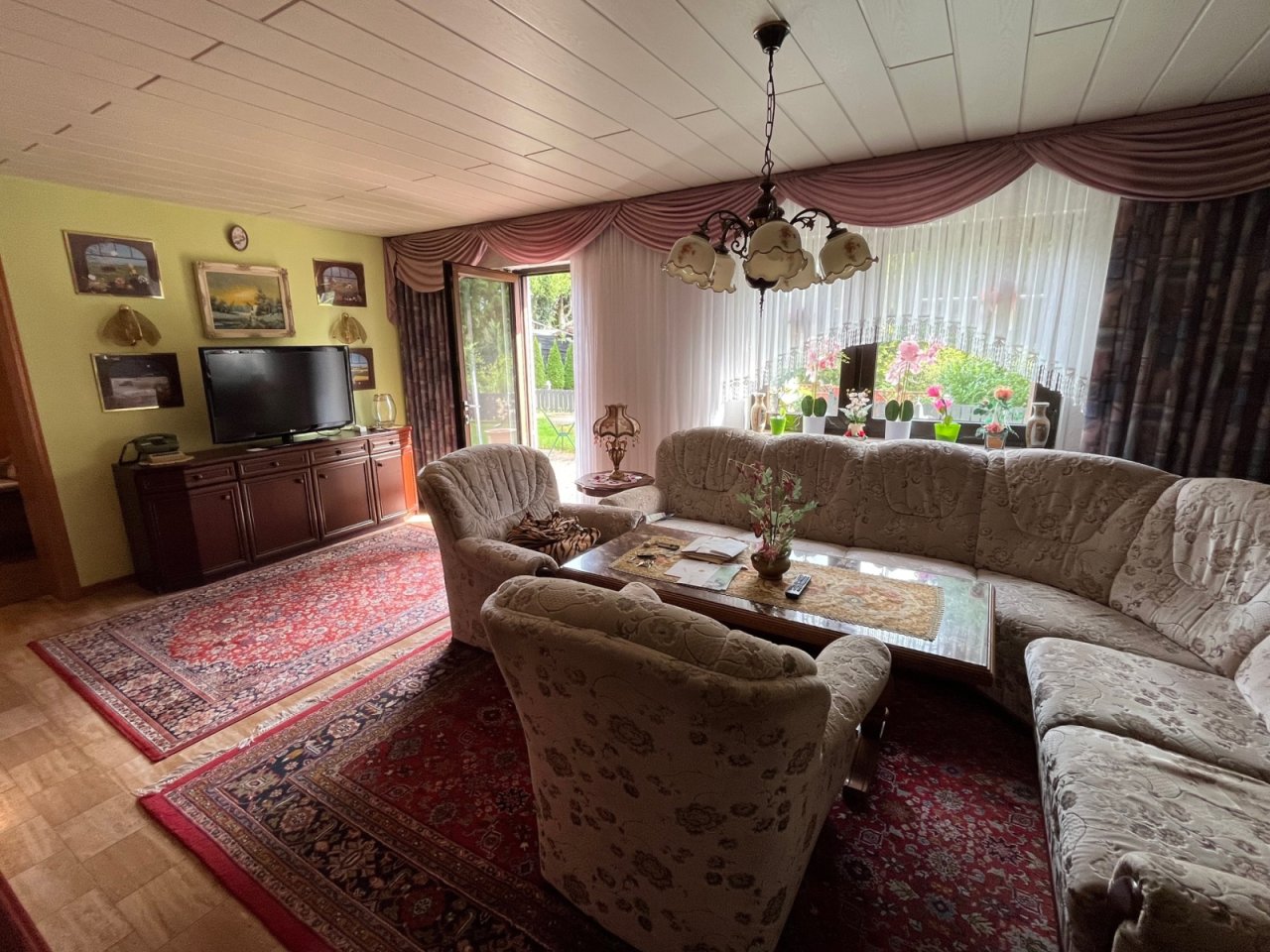 Wohnzimmer UG