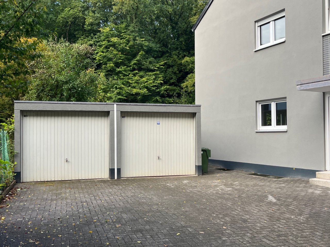 Garage ( kann angemietet werden ) 