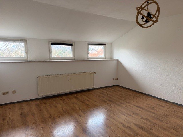 Wohnzimmer DG rechts