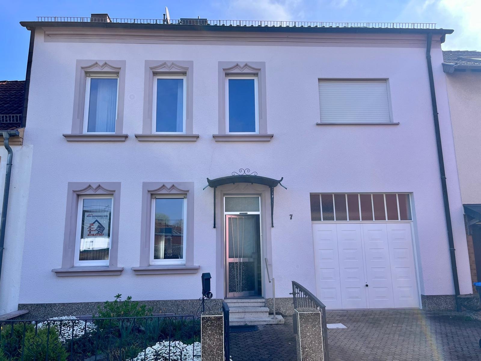 ENSDORF : Ihr neues ZUHAUSE mit Charme und Platz in einer ruhigen SACKGASSE ! 