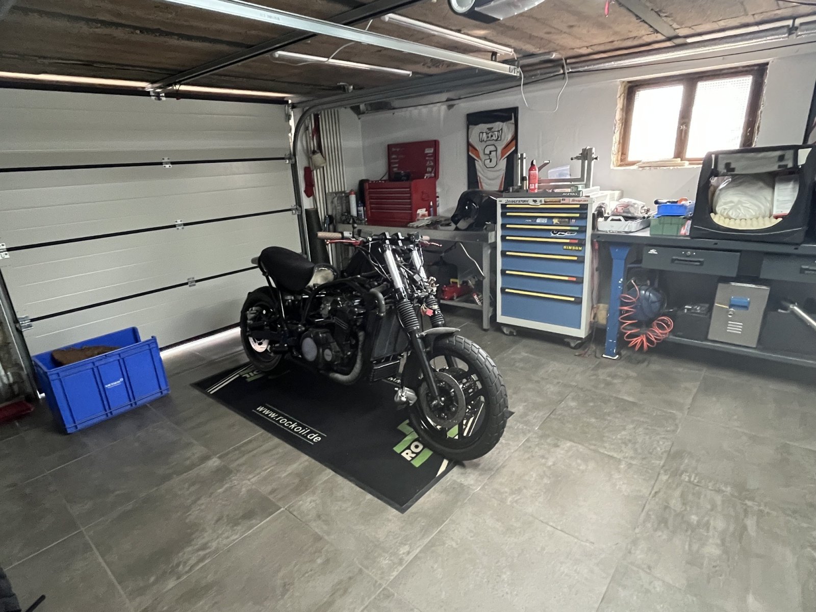 Garage