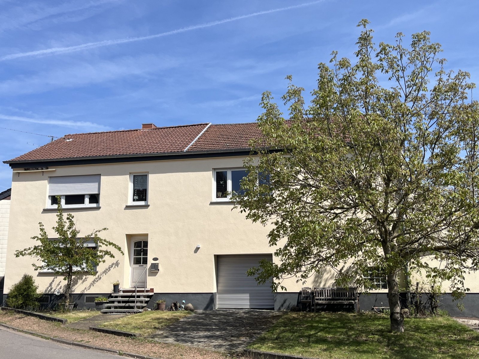 Wadern: NOSWENDEL : Charmantes Haus mit PELLETHEIZUNG und 1214 m² Grundstück ! 