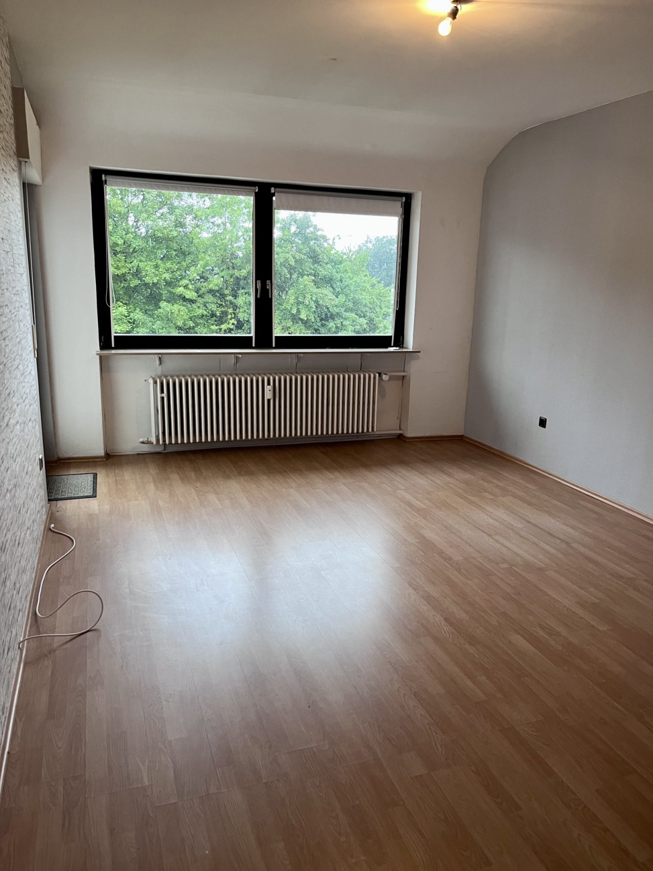 Wohnung OG ( leer )