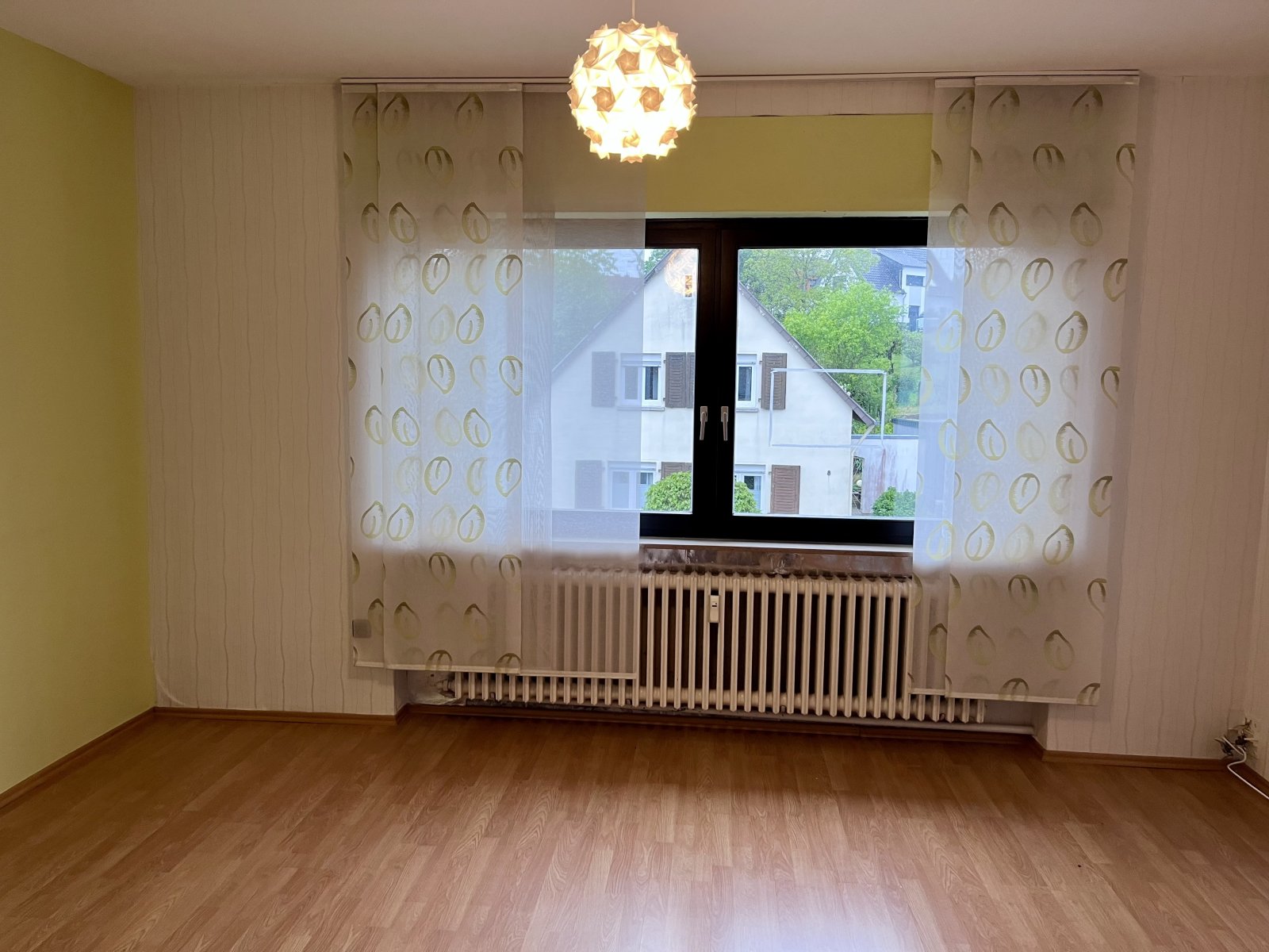 Wohnung OG ( leer )