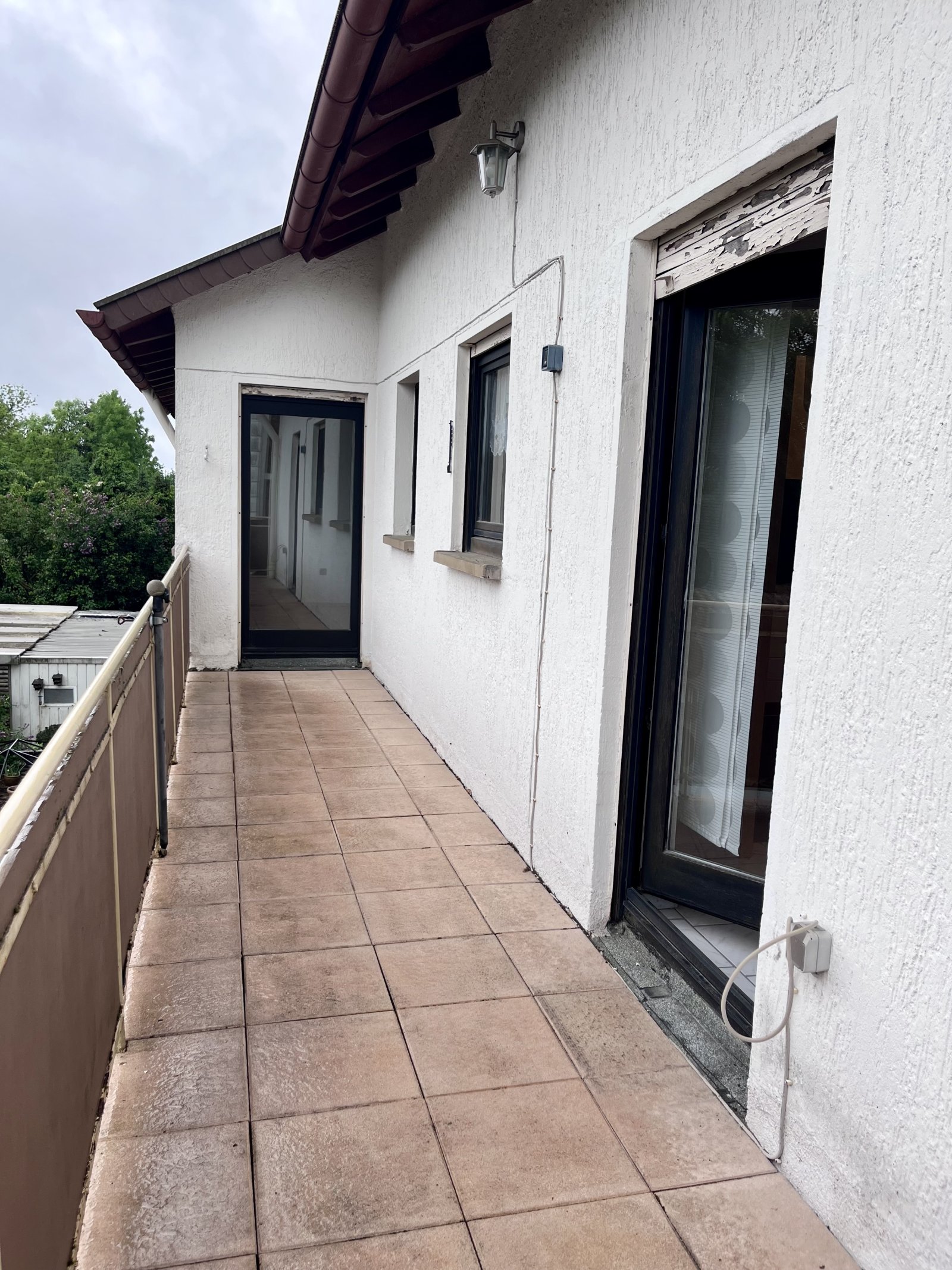 Balkon Wohnung OG ( leer )