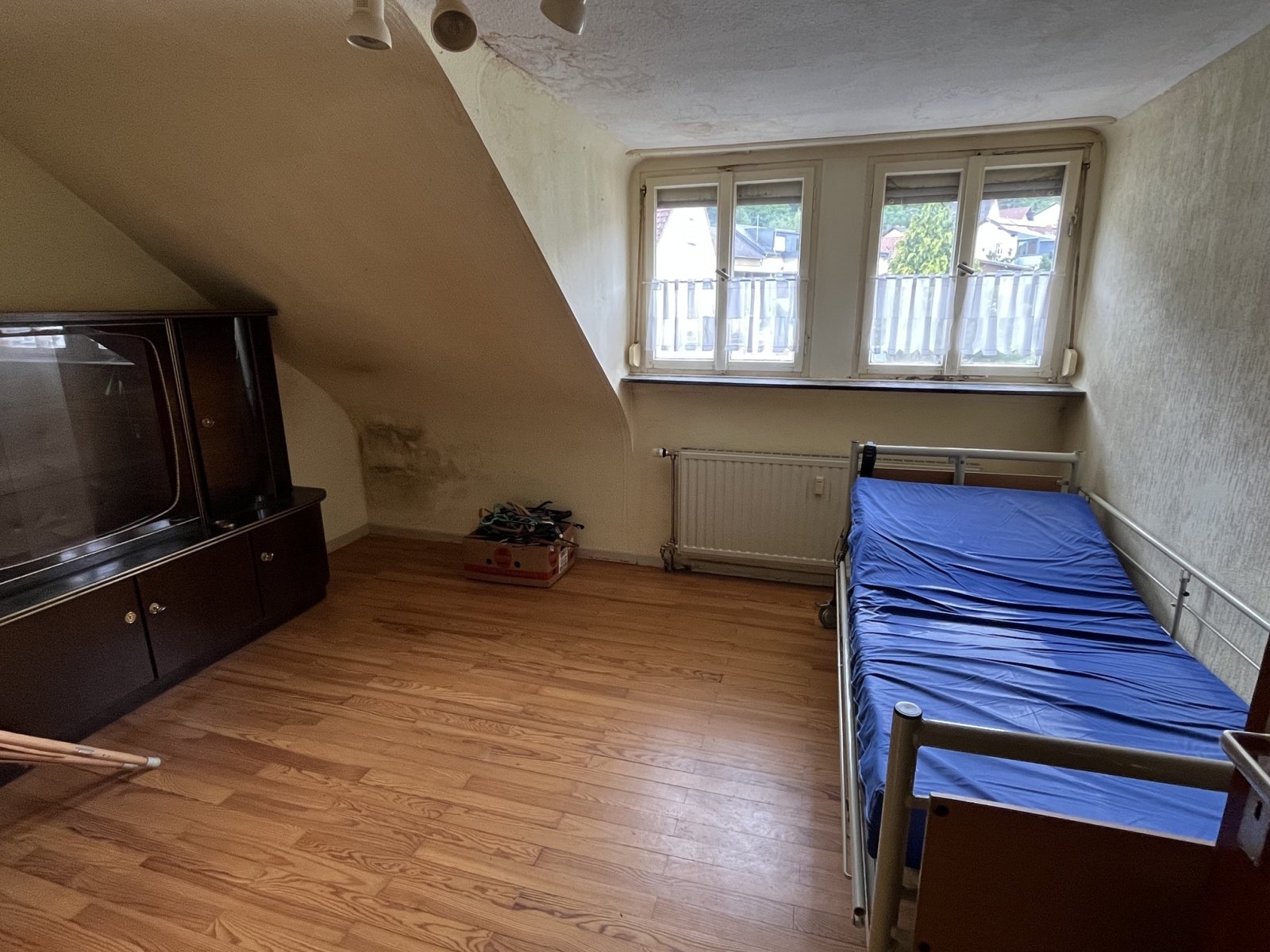 Wohnzimmer / Schlafzimmer DG Wohnzimmer / Schlafzimmer DG