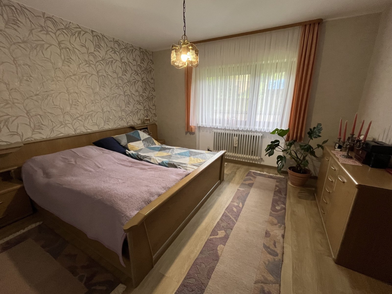 Schlafzimmer UG mit Ankleidezimmer Schlafzimmer UG mit Ankleidezimmer