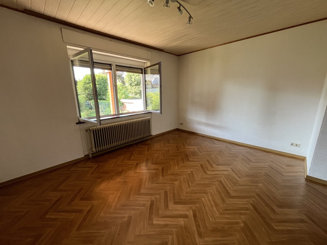 Schlafzimmer Wohnung EG