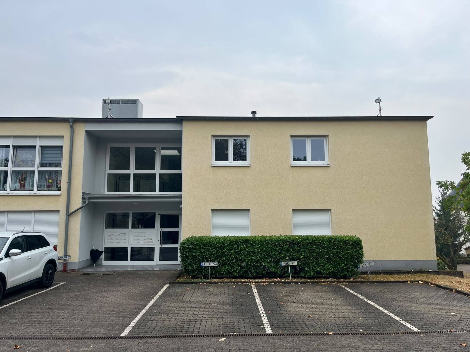 Lebach: STEINBACH : 1 ZKB - WOHNUNG (vermietet ) mit Terrasse ideal für Kapitalanleger ! 