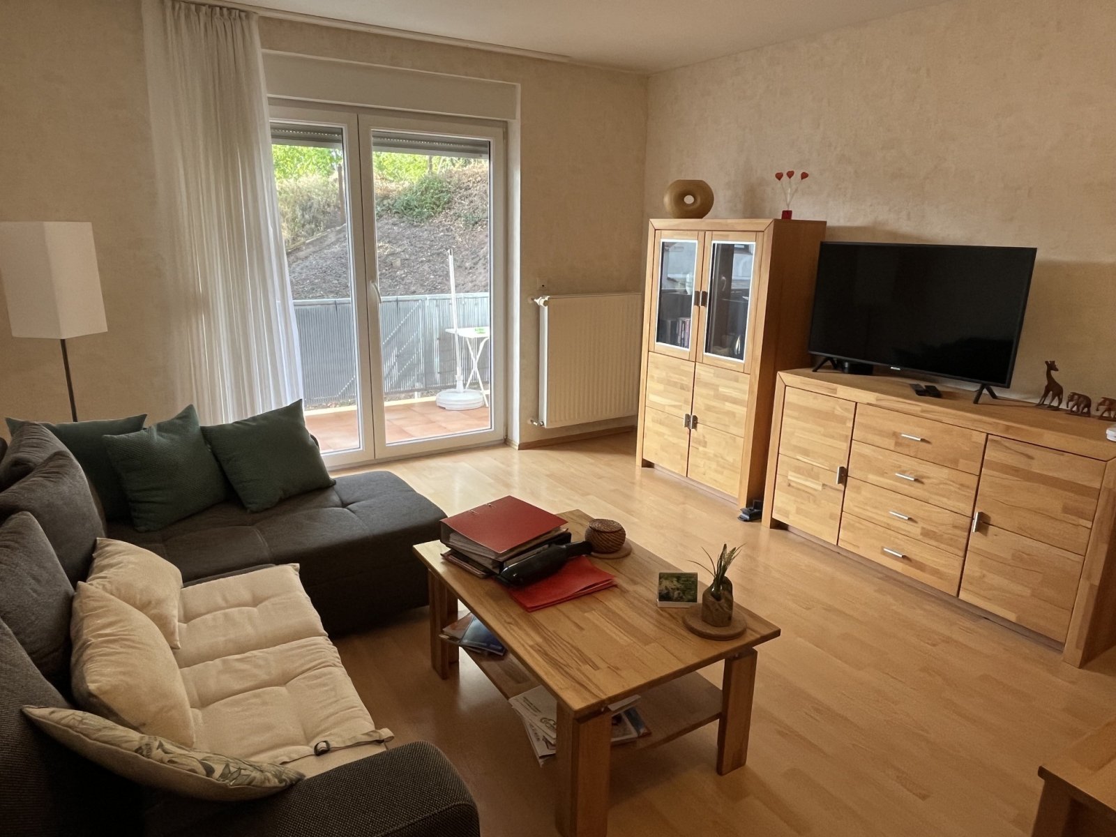 Wohn - Esszimmer mit Balkon